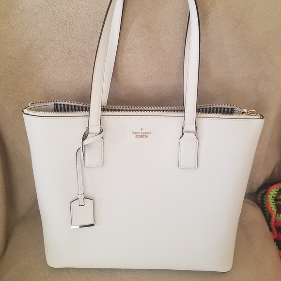 kate spade Handbags - Kate Spade Cameron Street Tote